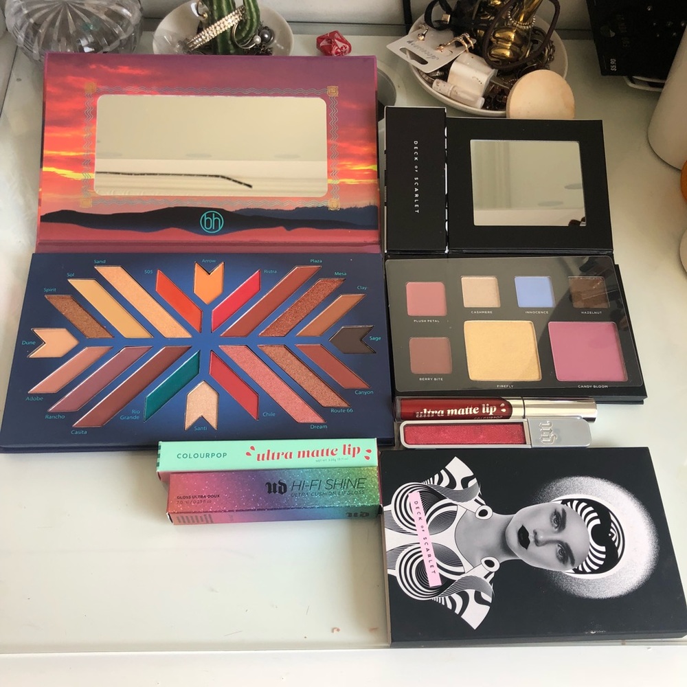 MAKEUP BUNDLE!